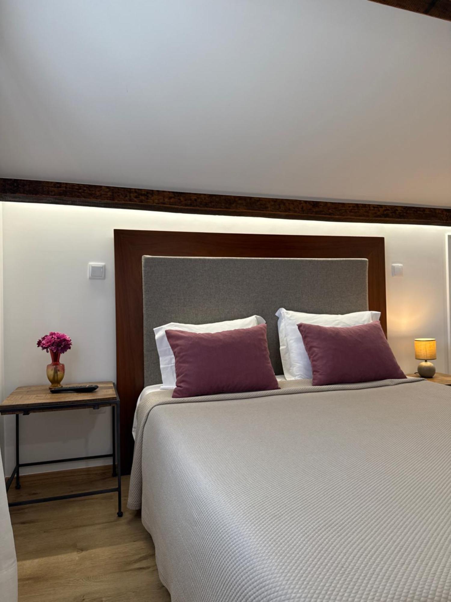 Guest House Mj ポボア・デ・バルジン エクステリア 写真
